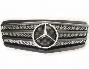 Решетка радиатора Carbon style для MERCEDES-BENZ W211 2007-2009